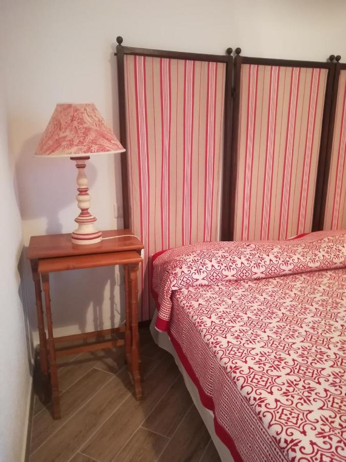 Bed and Breakfast Le 25 Tartarughe Санта-Тереза-Галлура Экстерьер фото